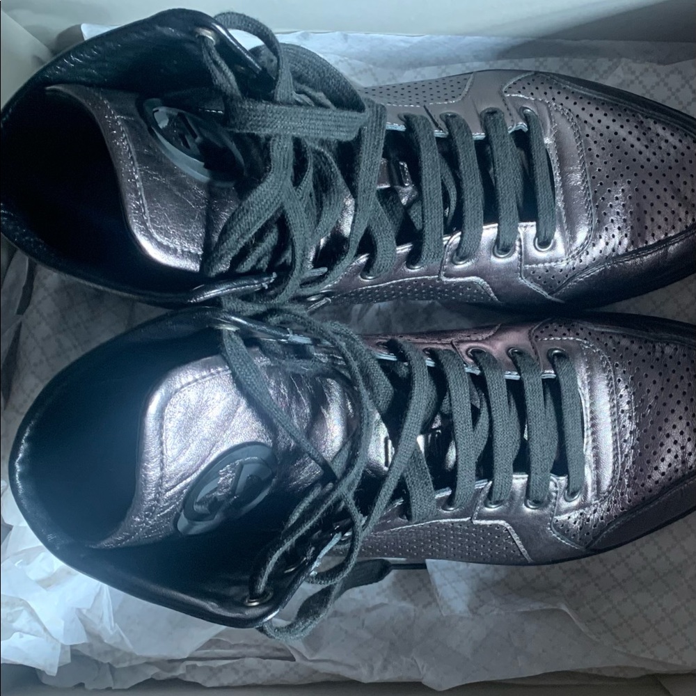 Gucci. - Picture 4 of 4